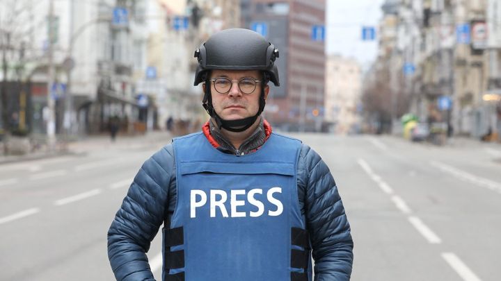 Aktuálně+ | Pazderka: Kyjev byl emocionální. Holčička z krytu mě dostala do kolen; Zdroj foto: Jakub Plíhal