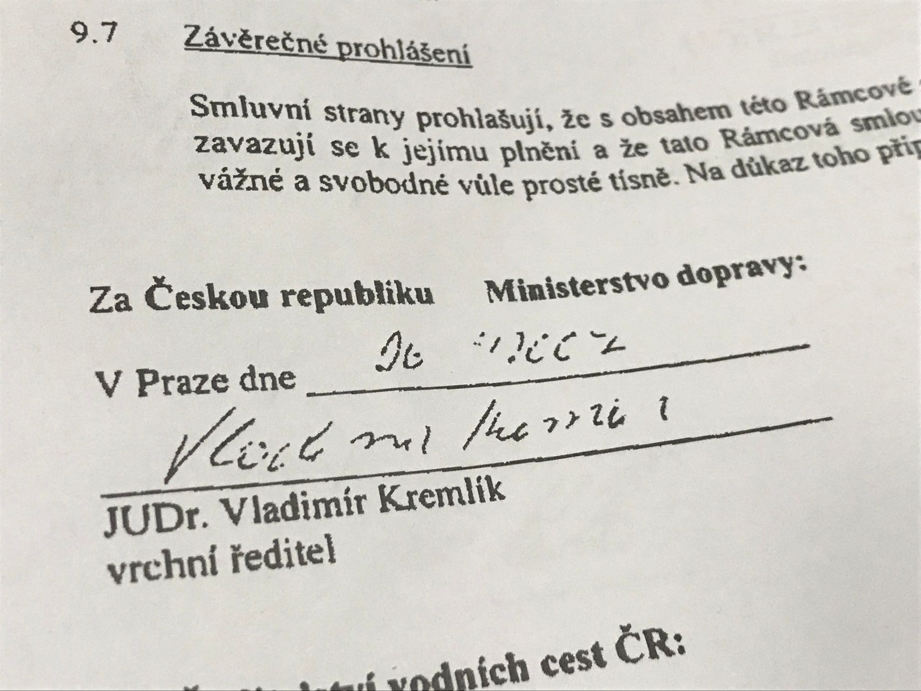Podpis kandidáta na ministra Vladimíra Kremlíka pod spornou smlouvou z roku 2007