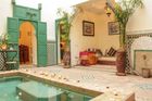 Nejoblíbenější Airbnb na světě: Dům na stromě nebo tradiční marrákešský riad