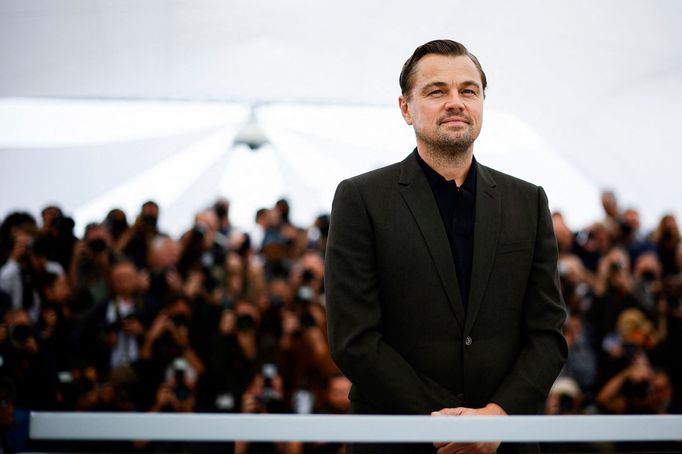 Leonardo DiCaprio na světové premiéře filmu Zabijáci rozkvetlého měsíce na festivalu v Cannes.