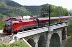 Nejrychlejší lokomotiva světa bude zastavovat v Česku