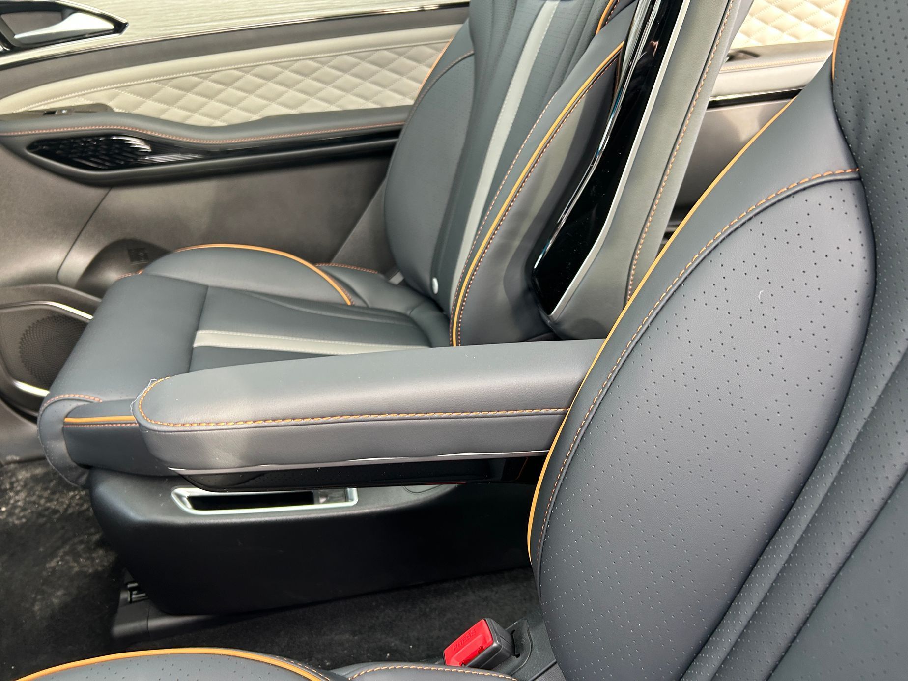 Dongfeng U-Tour hybrid