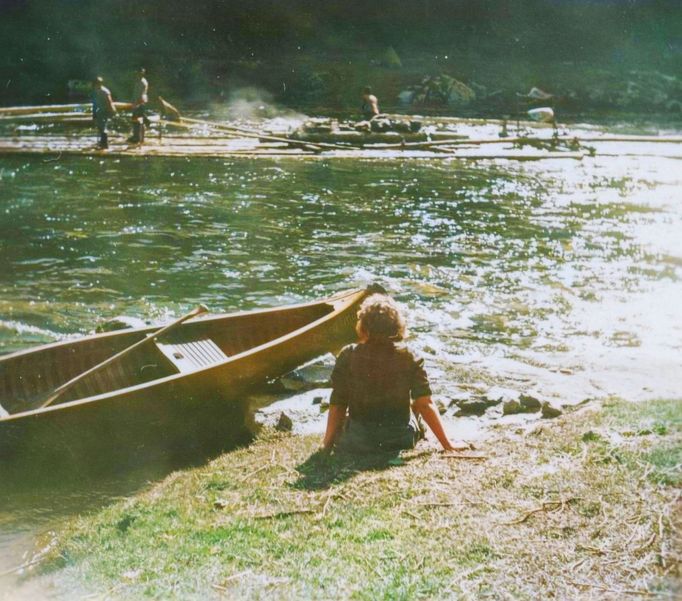 Historická fotografie z rodinného archivu Pavla Eckhardta. Kolorováno