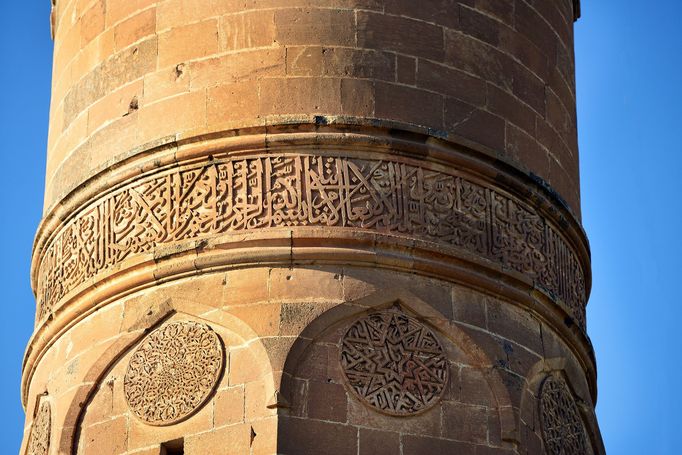 Starověké město Hasankeyf v Turecku, které zatopí  plánovaná vodní přehrada.