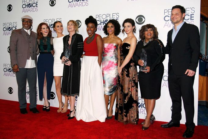 The cast of &quot;Grey's Anatomy&quot; poses backstage with their award during the People's Choice Awards 2016 in Los Angeles