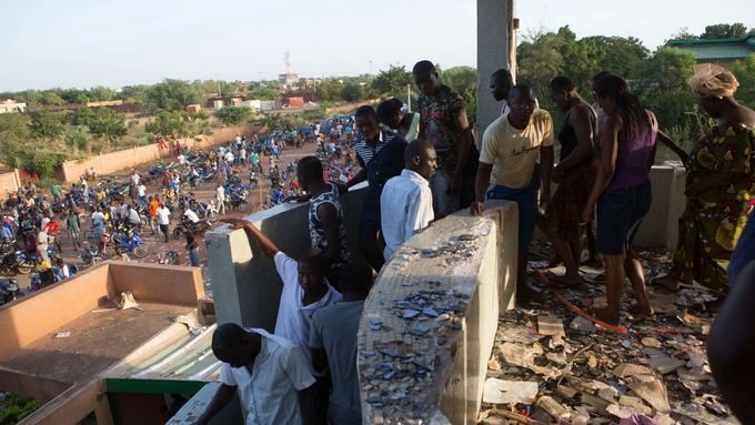 Burkina Faso - protest - africká unie - prezident