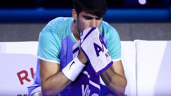 Tennis - ATP Finals - Inalpi Arena, Turin, Italy - November 11, 2024 Spain's Carlos Alcaraz reacts during his men's singles group stage match against Norway's Casper Ruud