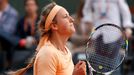 Běloruská tenistka Viktoria Azarenková zdolala ve dvou setech Kanaďanku Aleksandru Wozniakovou ve 3. kole French Open 2012.