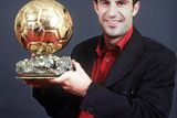 V roce 2000 získal Luis Figo Zlatý míč pro nejlepšího fotbalistu starého kontinentu. O rok později ho dokonce FIFA vyhlásila nejlepším fotbalistou světa.