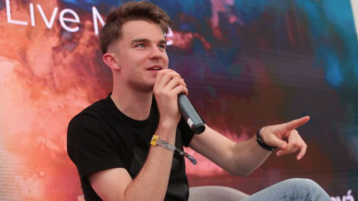 Na novou dobu nejsme připraveni, říká Kovy. S Člověkem v tísni vytáhl proti fakenews