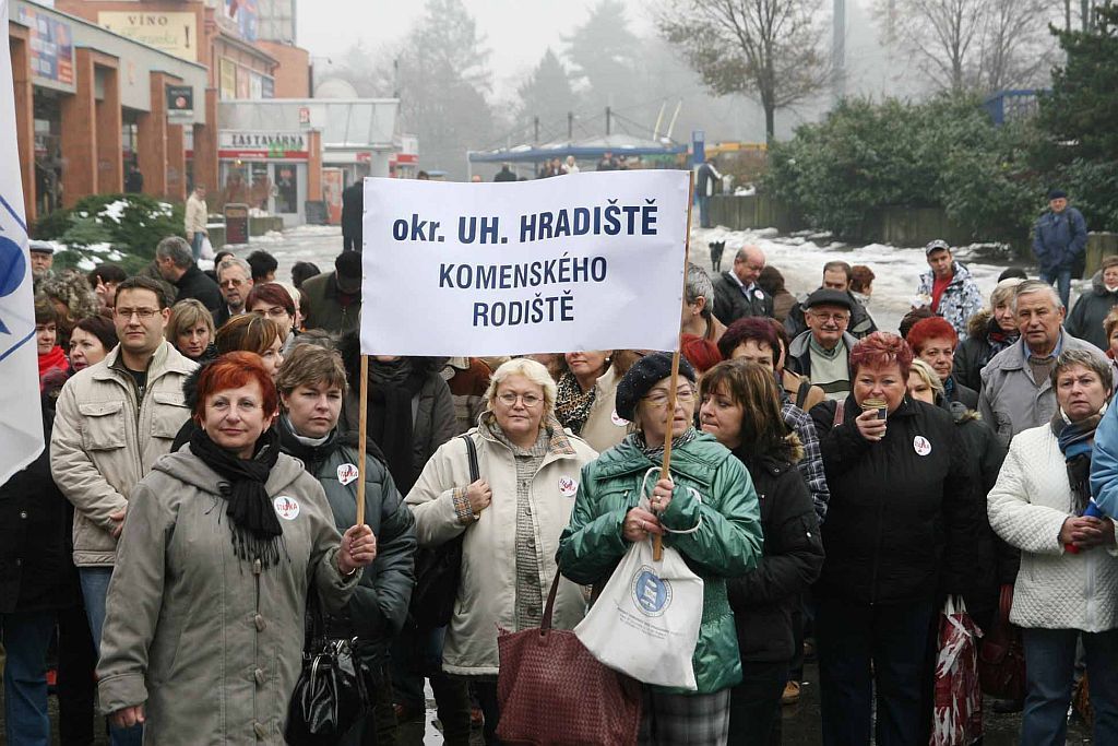 Stávkující demonstrovali proti vládním úsporám i ve Zlíně
