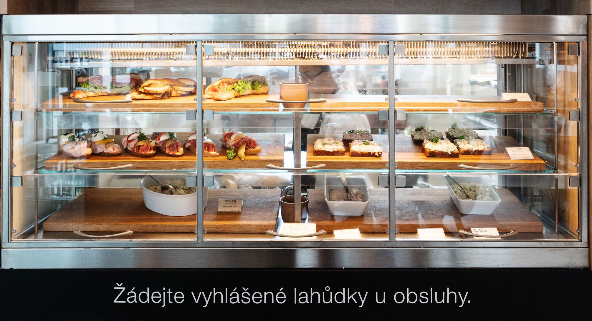 Chlebíčky - jak se mění tradiční česká specialita