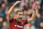 Jan Kuchta slaví gól v zápase 2. kola nadstavby F:L Sparta - Slavia