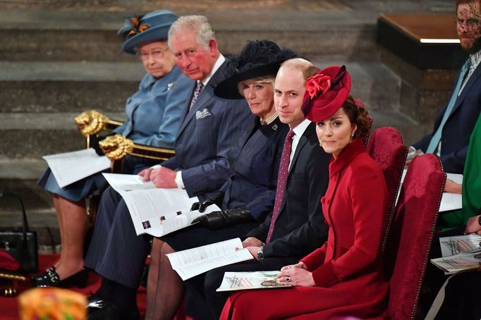 Harry a Meghan na poslední akci jako aktivní členové královské rodiny, mše za Commonwealth ve Westminster Abbey.