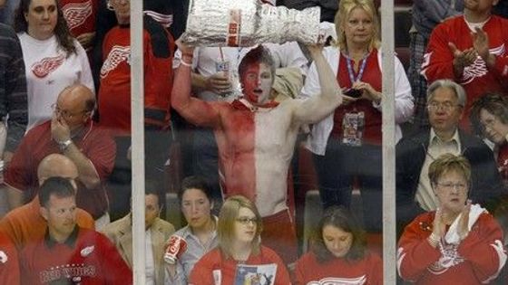 První finále NHL ovládl Detroit. Podívejte se