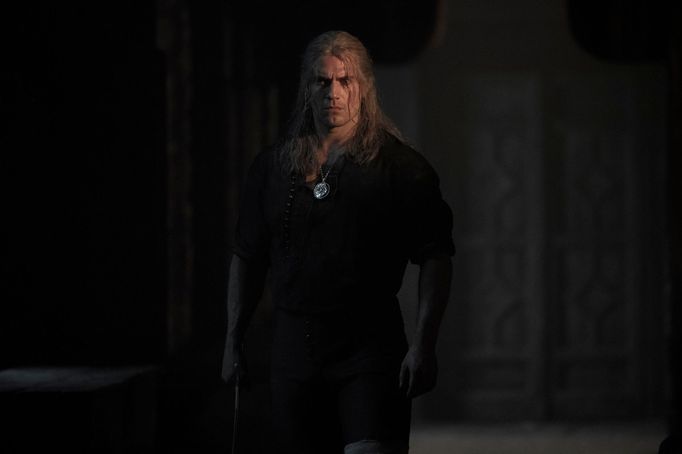 Henry Cavill jako Geralt.