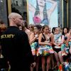 Polonahá party: Lidé šli do prádla kvůli oblečení zdarma