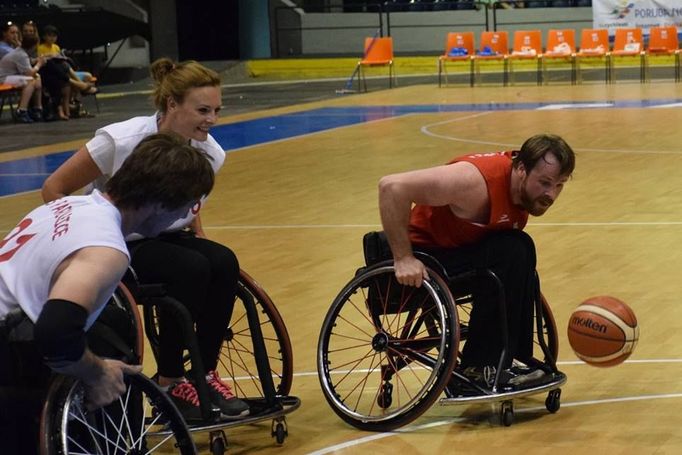 Tým WBS Pardubice, za který Miroslav Šperk nastupuje, působí v Rakouské lize a Středoevropském poháru.