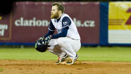 Prohlédněte si galerii ze zápasu úvodního kola baseballové extraligy, v němž si hráči Tempo Titans Praha přijeli pro vítězství na hřiště Arrows Ostrava v poměru 7:4.