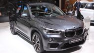 Také nejmenší SUV mnichovské automobilky BMW X1 se začne prodávat ještě v říjnu. S pohonem předních kol přijde na 829 400 korun, v nabídce ale bude i pohon všech čtyř kol.