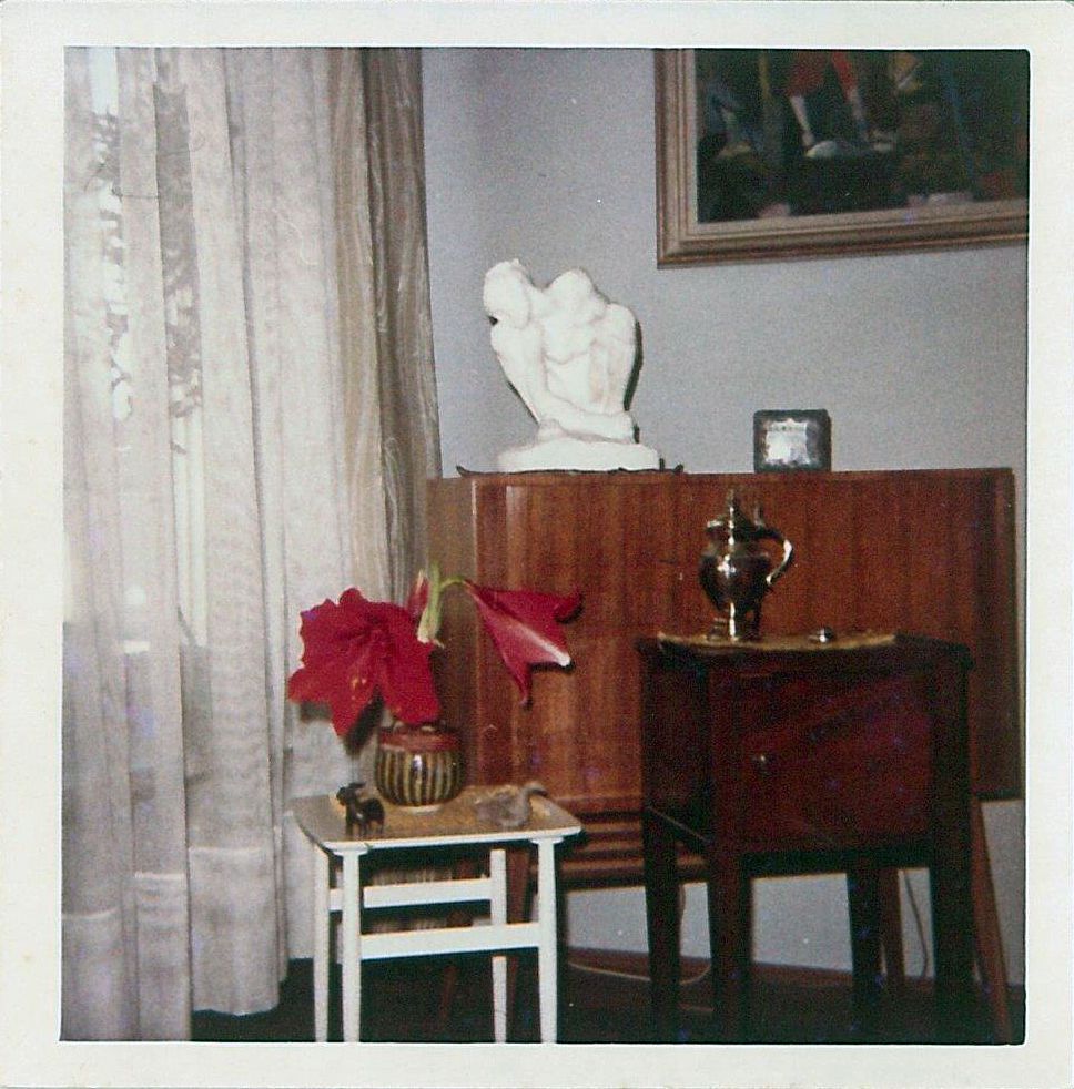 Historický snímek z domu Corneliuse Gurlitta v Salcburku. Fotograf a datum, kdy byla fotografie pořízena, jsou neznámé.