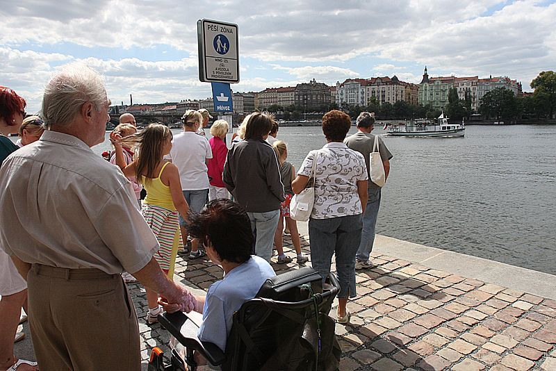 Pražské přívozy na Vltavě