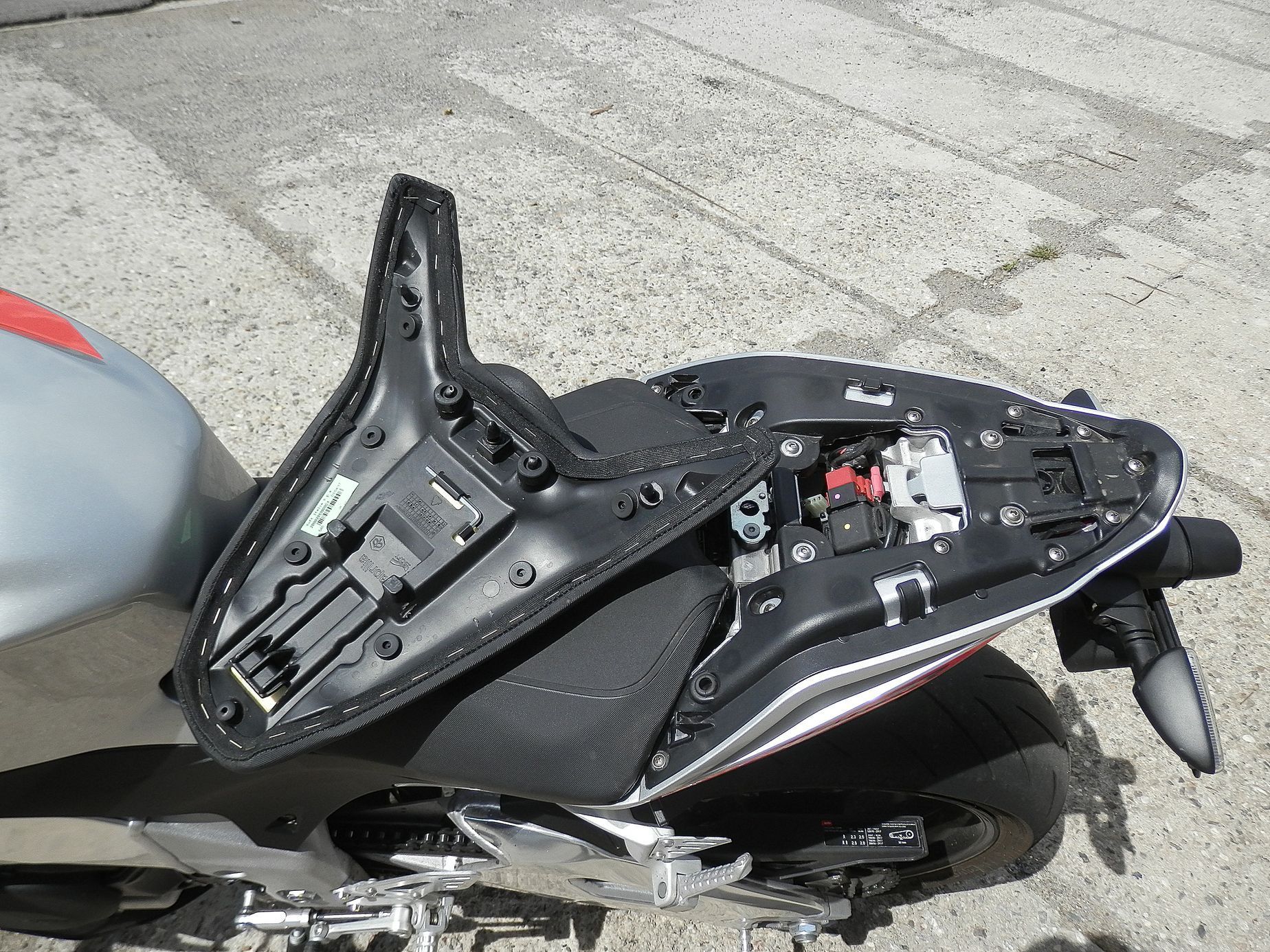 Aprilia Tuono V4 1100 RR