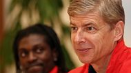 A za pár minut po té usedl před novináře v jednom pražském hotelu také trenér Arsenalu - Arsene Wenger. Soupiska jeho týmu doznala poměrně zásadních změn, přesto působil jistě a uvolněně.