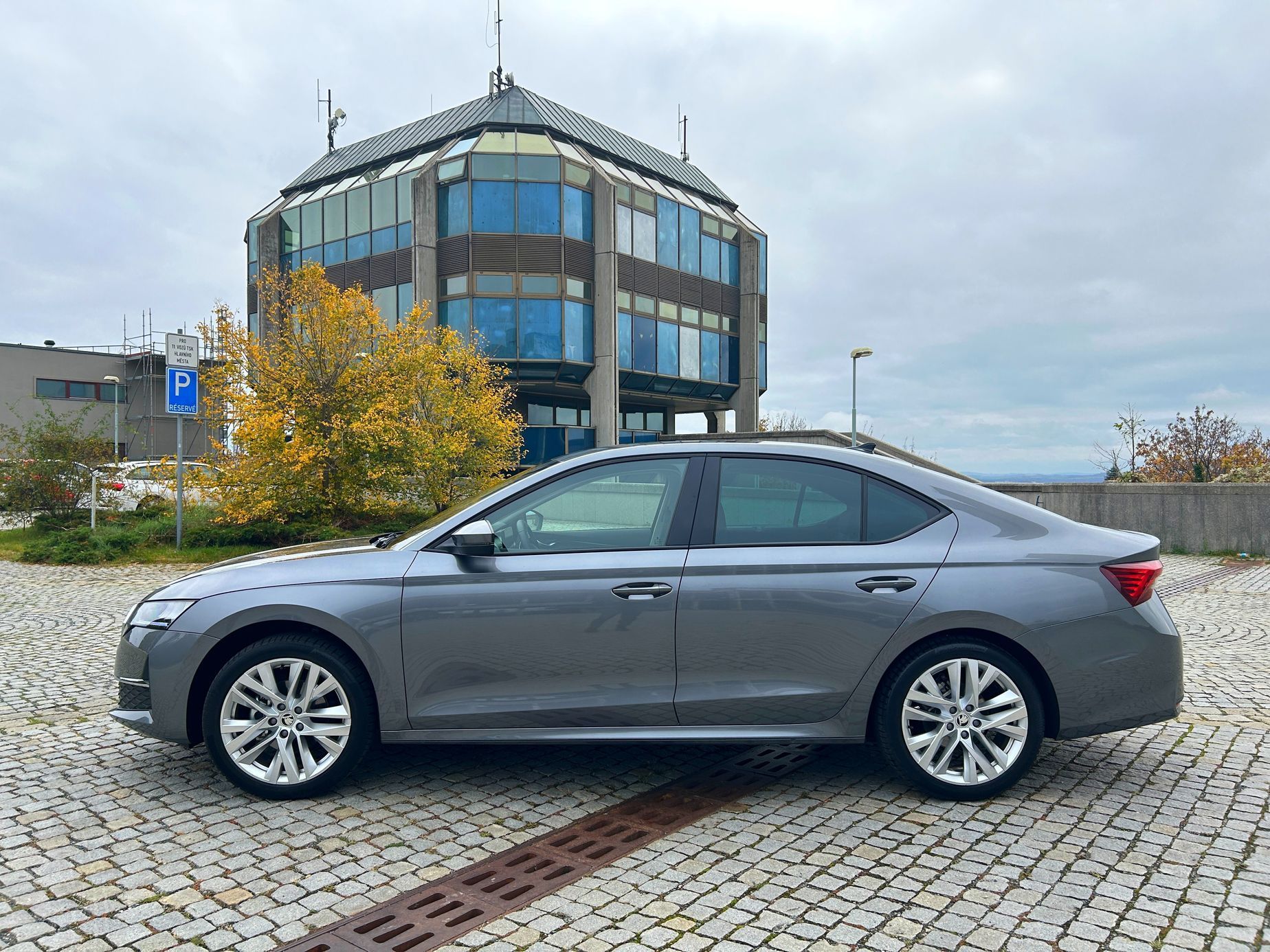 Test Toyota Corolla vs. Škoda Octavia 2024