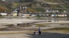 Řeku Rýn v Německu trápí sucho