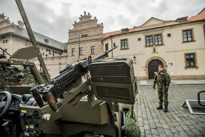 Výstava vojenské techniky Armády České republiky, Hradčanské náměstí, Praha, 12. 3. 2019