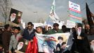 Íránci v ulicích oplakávali generála Kásima Sulejmáního