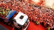 Na Tomatinu míří každý rok lidé z celého světa. Jediný festival, kde je hlavní hvězdou zelenina, a přesto nemá nouzi o fanoušky.