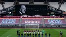 Hráči West Hamu a Leicesteru ucitili památku zesnulého prince Philipa