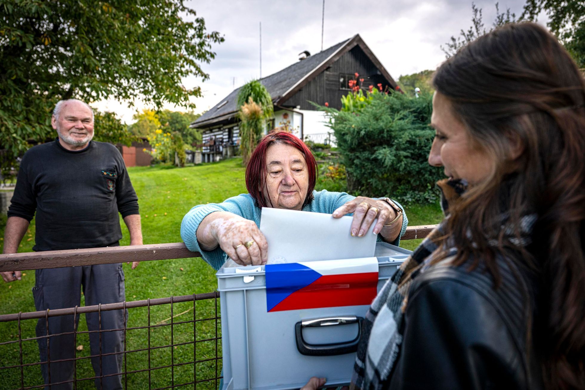 Volby 2025, volební lídři, volební místnost, hlasování
