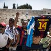 Fotbalisté Barcelony v Izraeli