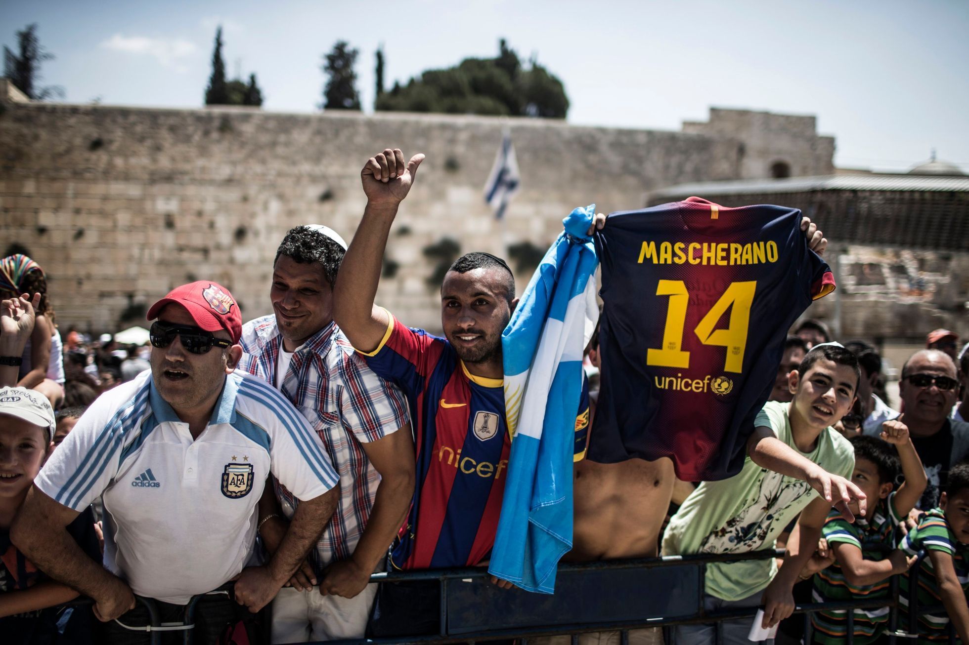 Fotbalisté Barcelony v Izraeli