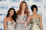 People's Choice Awards - Sestry Kourtney, Khloe a Kim, protagonistky reality show Keeping Up with the Kardashians, která je podle hlasujících "guilty pleasure roku". Čili rádi se na to divají, ale trochu se za to stydí.