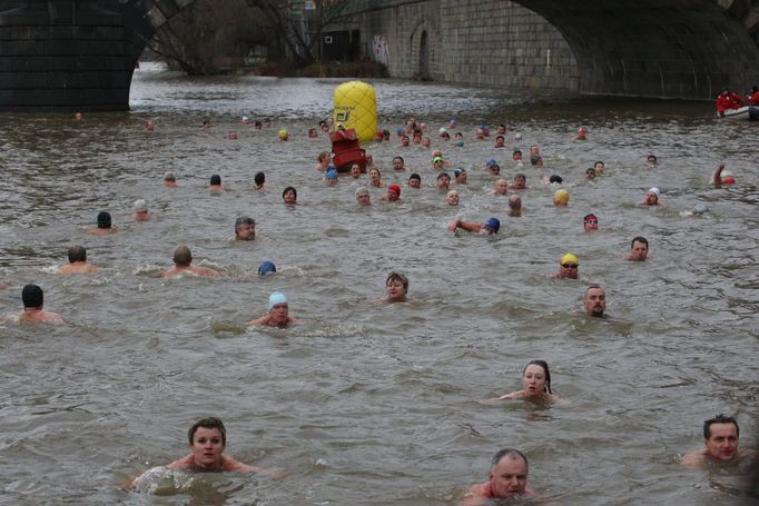 ...dorazili také milovnici ledové vody ze zahraničí.