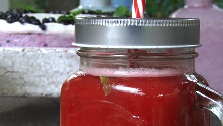 Připravte si doma osvěžující ovocnou limonádu!