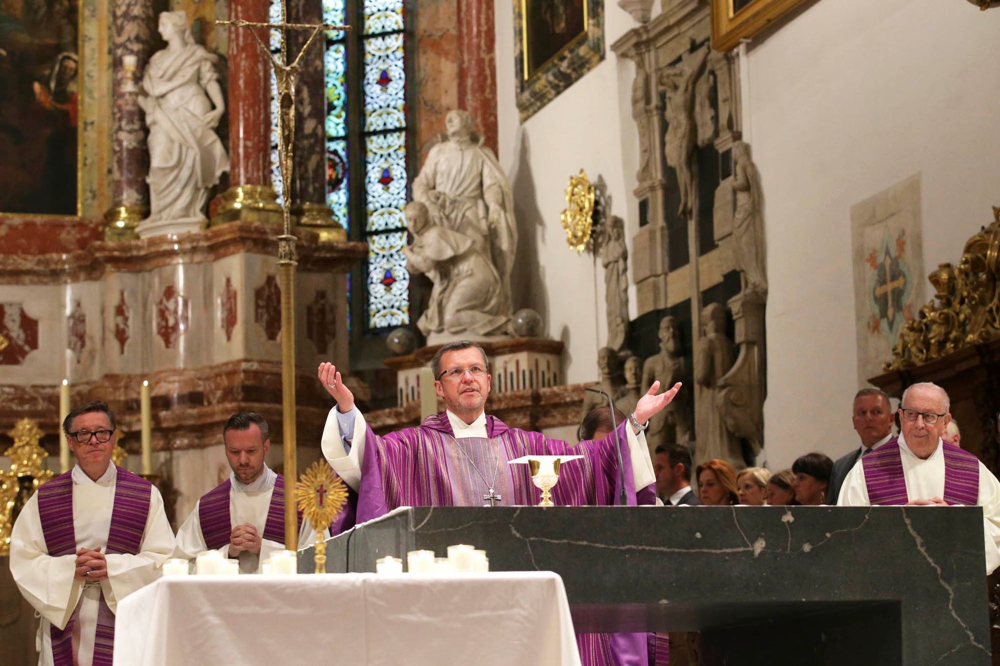 Rakousko, Gratz, střelba, škola