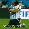 MS 2014, Argentina-Nizozemsko: Ezequiel Garay a Javier Mascherano slaví postup