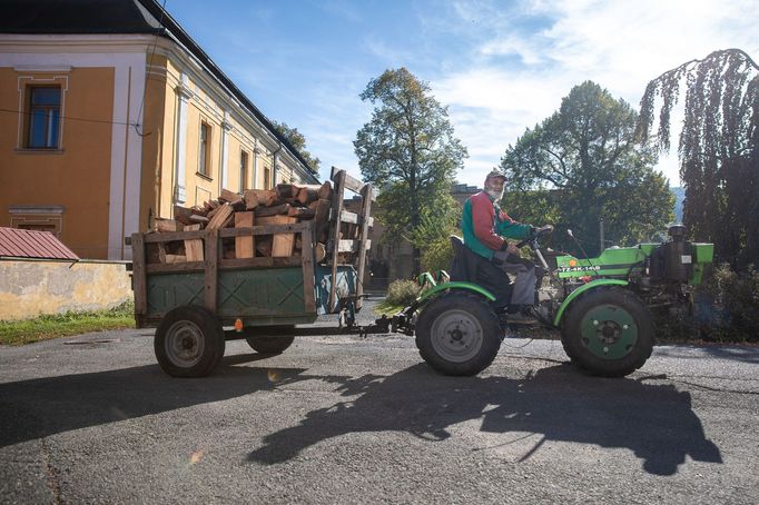 Vesnice Bílá voda, kde se odehrává stejnojmenný román spisovatelky Kateřiny Tučkové.