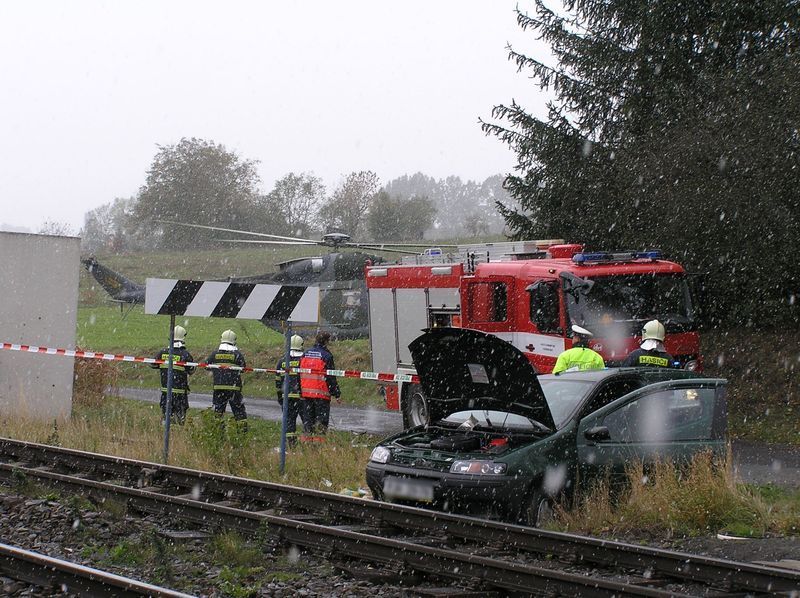 Vlak srazil na přejezdu auto