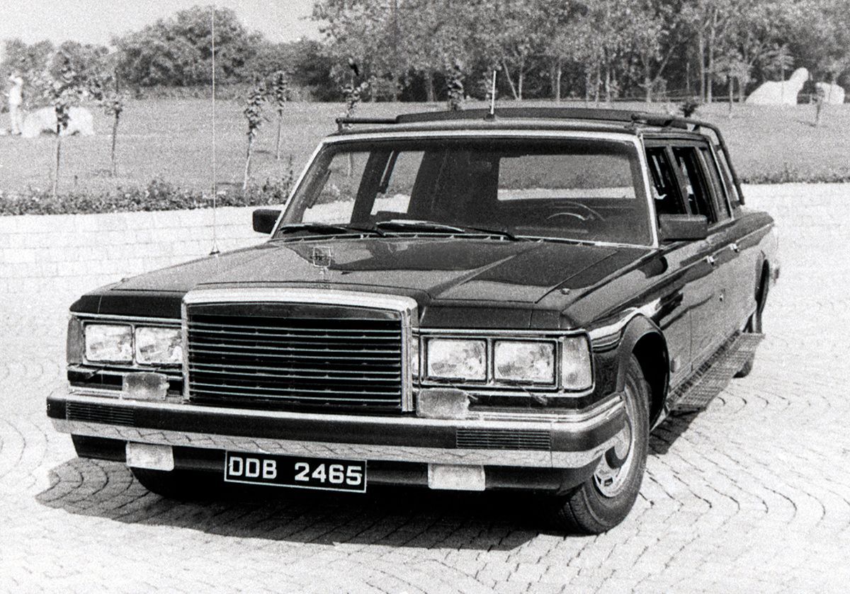 ZiL 4104