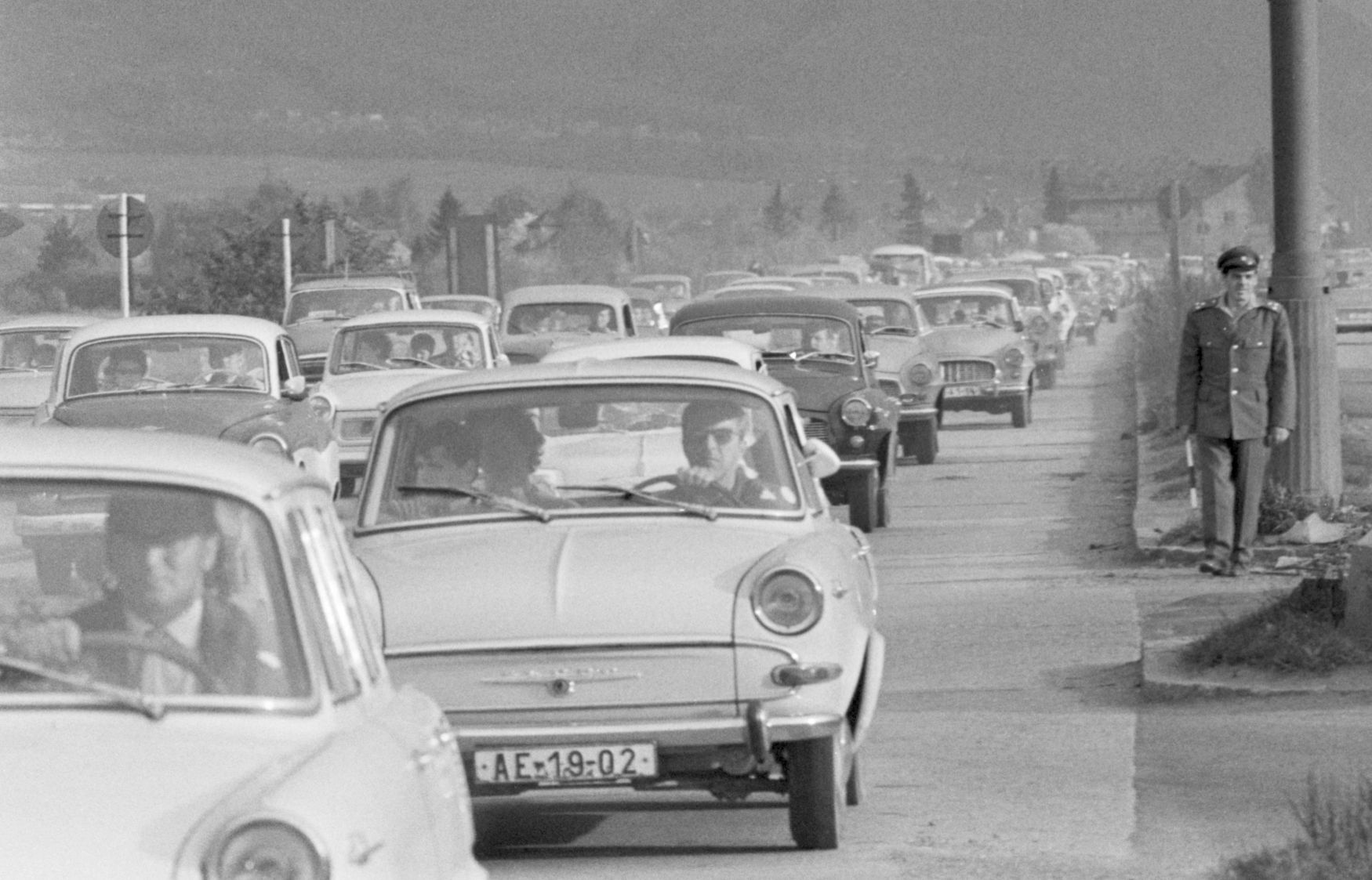 dopravní zácpa Velká Chuchle Praha Škoda 1969