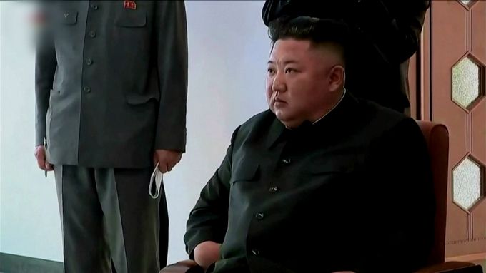 Kim Čong-un se po 3 týdnech objevil na veřejnosti