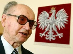 Wojciech Jaruzelski se dodnes hájí, že vyhlášením výjimečného stavu předešel mnohem krvavější sovětské intervenci