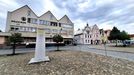 Planá. Název obchoďáku Hraničář se od časů budování socialismu nezměnil. Vše ostatní ve městě ale ano. A na náměstí přibyl pomník osvobození americkou armádou.