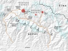 Mapa lavinových oblastí v Nepálu.
